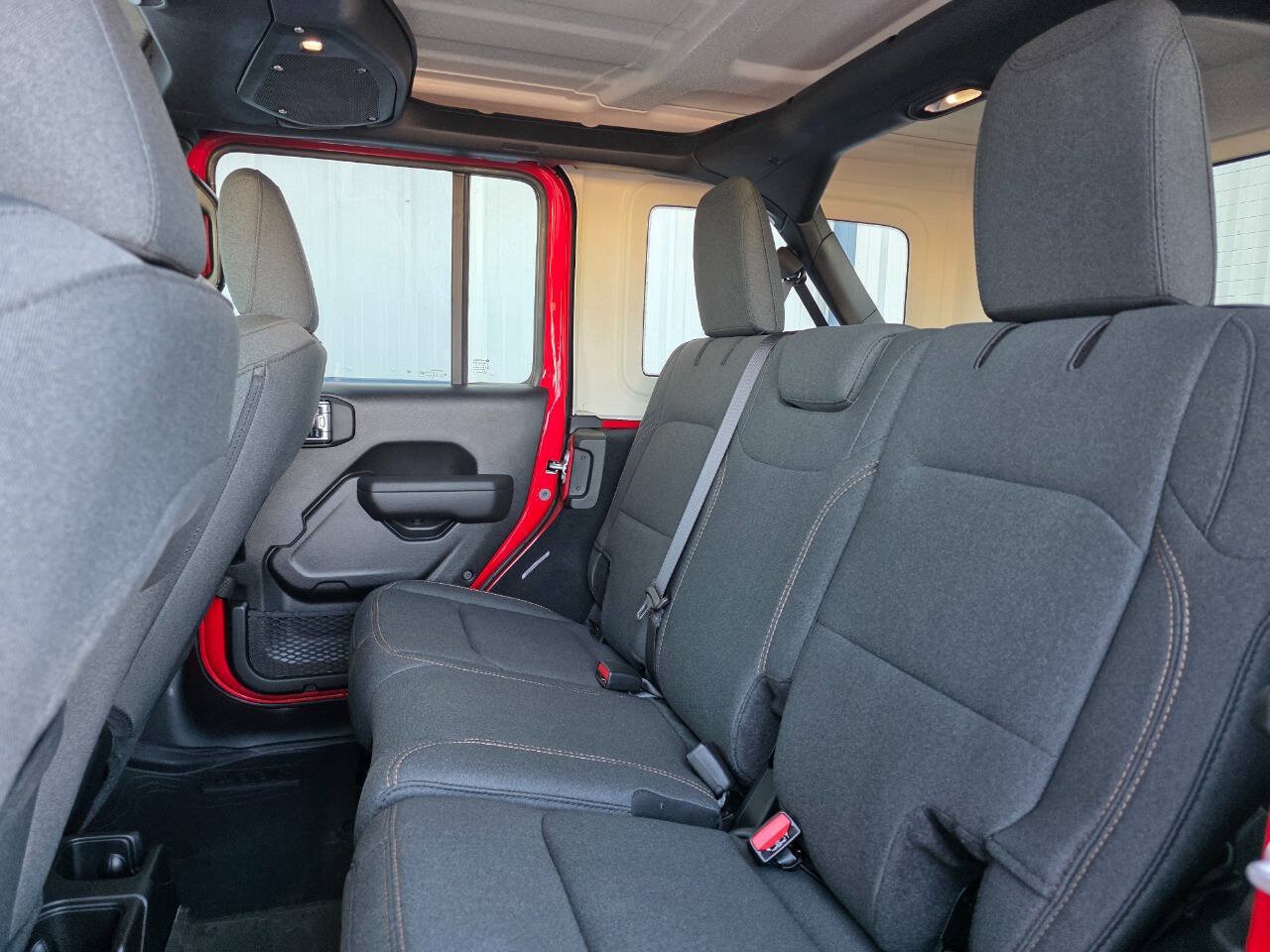 2026 Jeep Wrangler 4-Door Willys - Photo 26