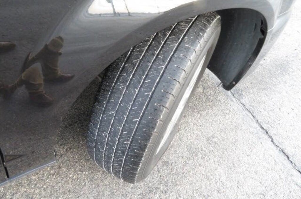 Used 2016 Chrysler Town & Country Touring Van LWB Passenger Van