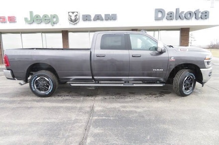 2026 Ram 3500 LARAMIE CREW CAB 4X4 8' BOX Pickup