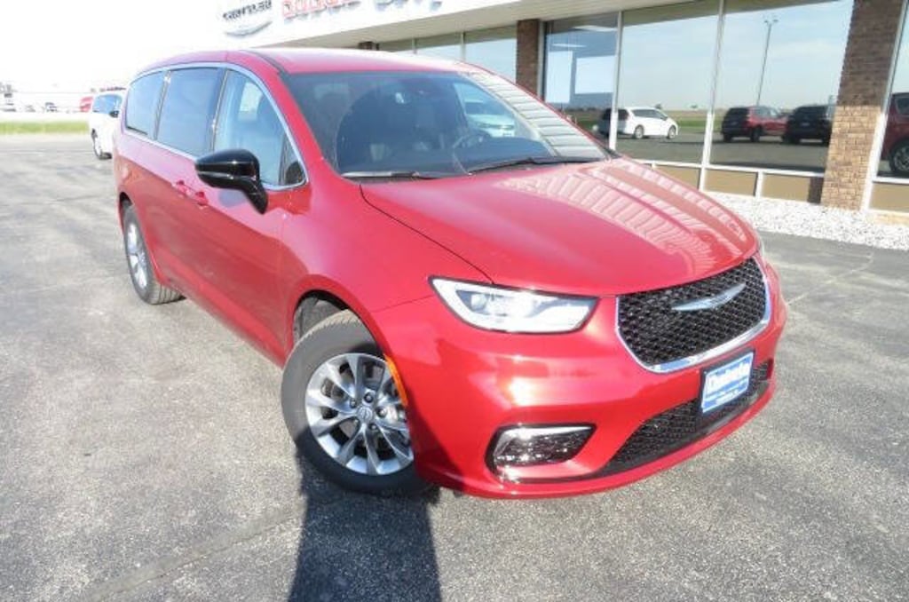 New 2026 Chrysler Pacifica SELECT AWD Passenger Van