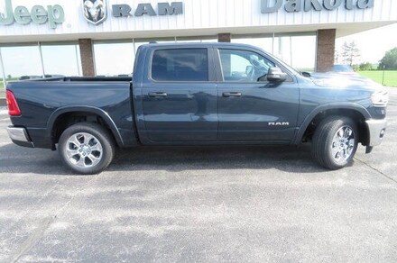 2025 Ram 1500 BIG HORN CREW CAB 4X4 5'7 BOX Pickup
