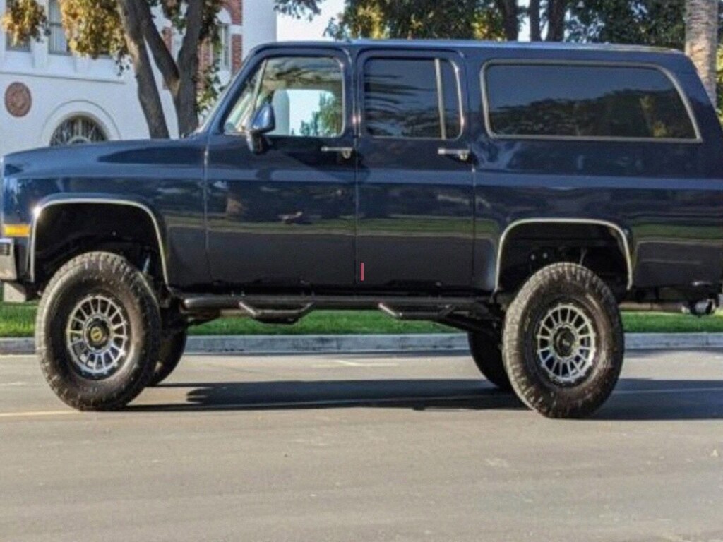 Used 1991 GMC Suburban V2500 4dr 4WD SUV