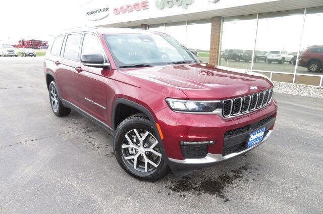 2025 Jeep Grand Cherokee Limited photo 4