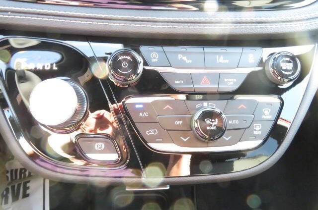 2026 Chrysler Pacifica Select - Photo 25