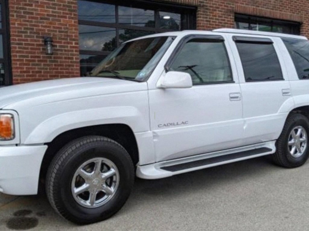 Used 2000 CADILLAC ESCALADE Base SUV