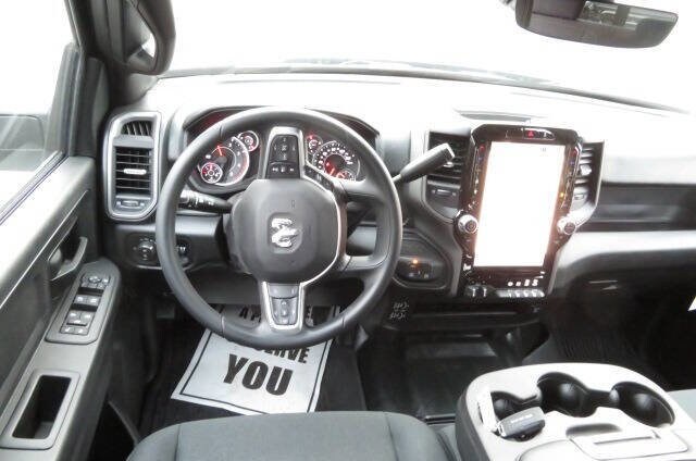 2026 RAM 3500 Tradesman - Photo 11