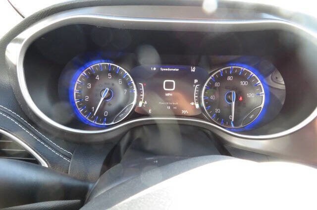 2026 Chrysler Pacifica Select - Photo 22
