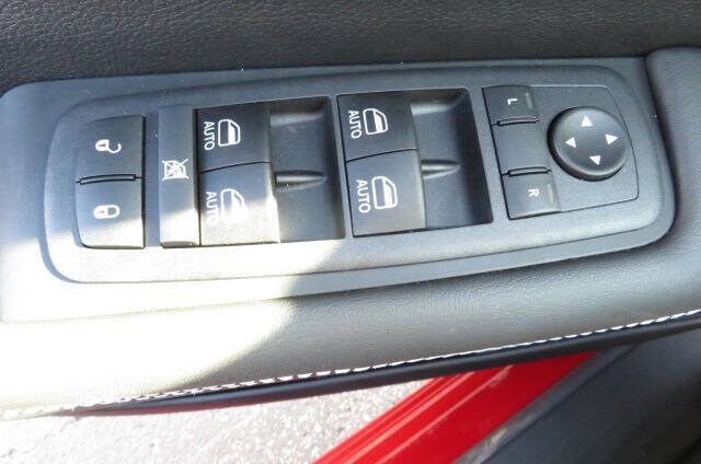 2026 Chrysler Pacifica Select - Photo 19