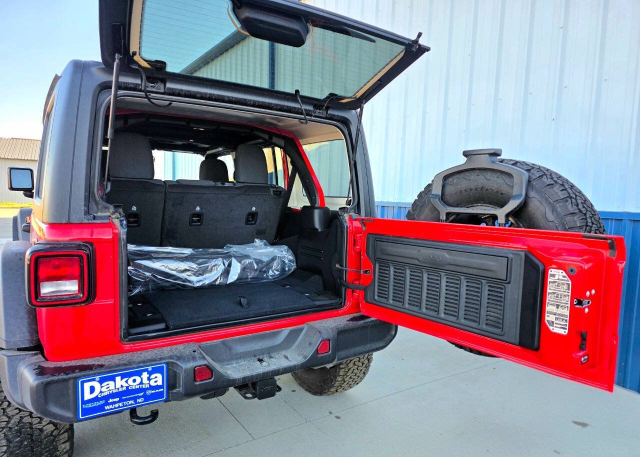 2026 Jeep Wrangler 4-Door Willys - Photo 7