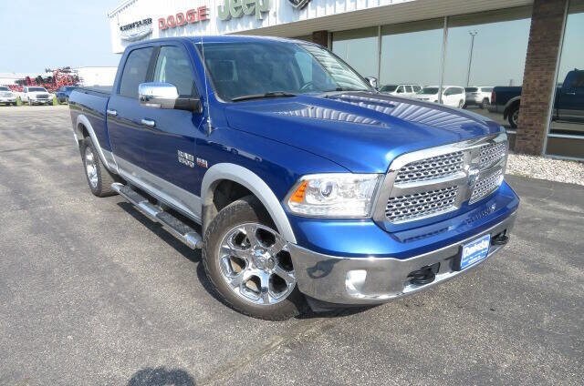 2017 Ram 1500 Laramie photo 4