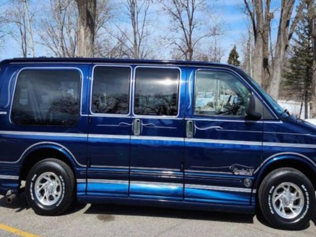 Used 2000 Chevrolet Express  Van G1500 Cargo Van