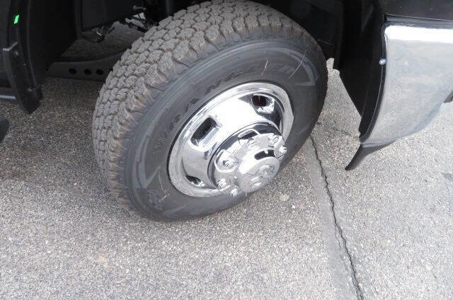 2026 Ram 3500 Tradesman photo 3