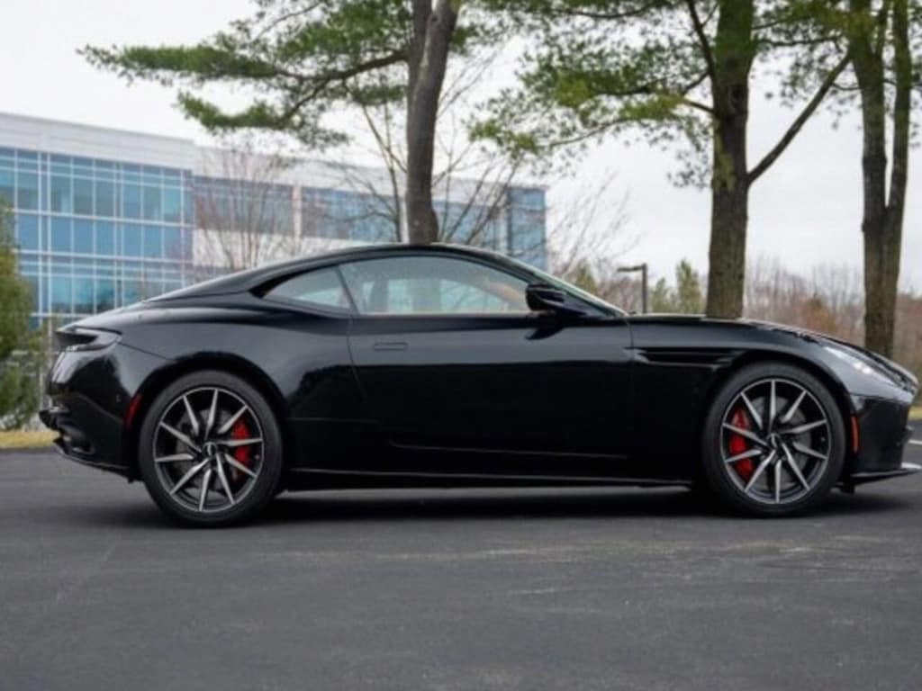 Used 2017 Aston Martin DB11  Coupe