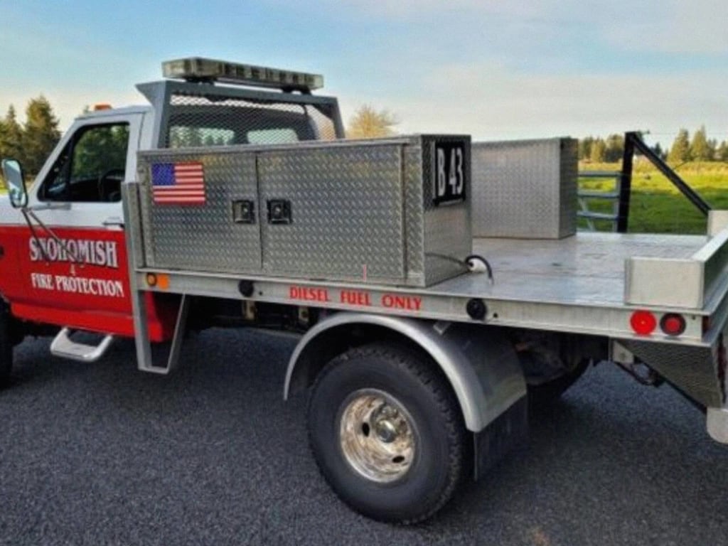Used 1996 Ford F-350 Chassis XL (STD is Estimated) Truck