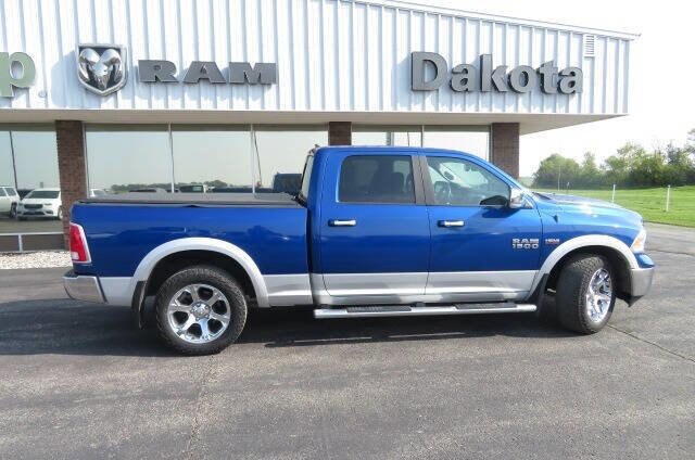 2017 Ram 1500 Laramie photo 2