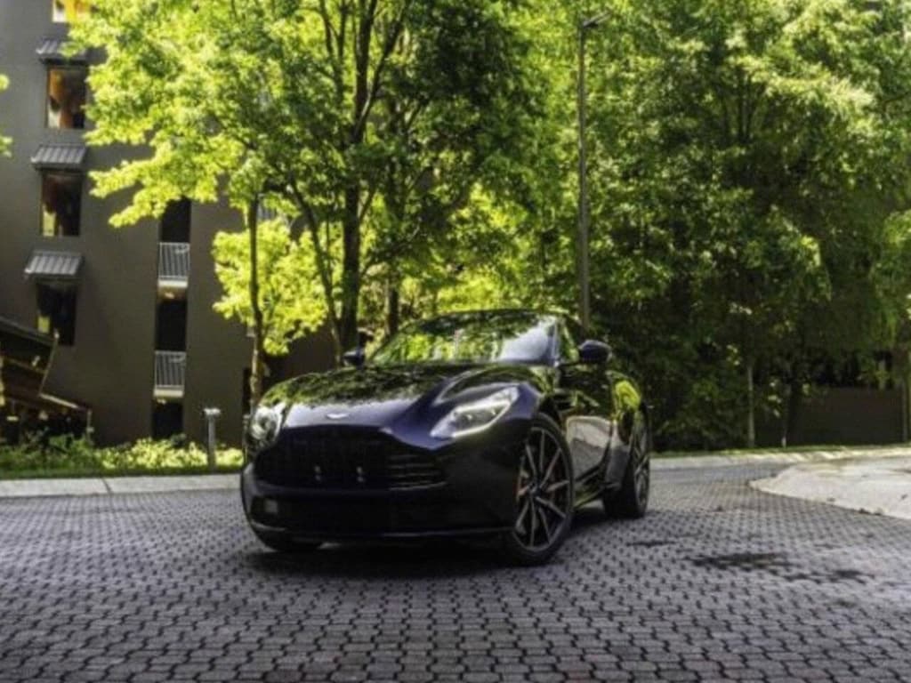 Used 2021 Aston Martin DB11  Coupe