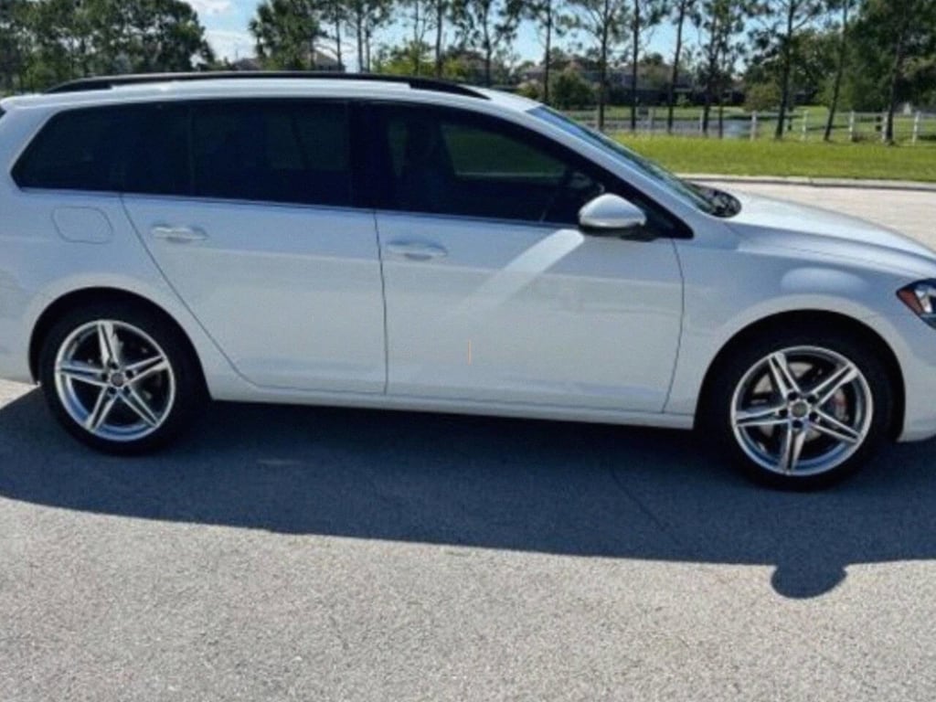 Used 2019 Volkswagen Golf SportWagen 1.8T S 4MOTION Wagon