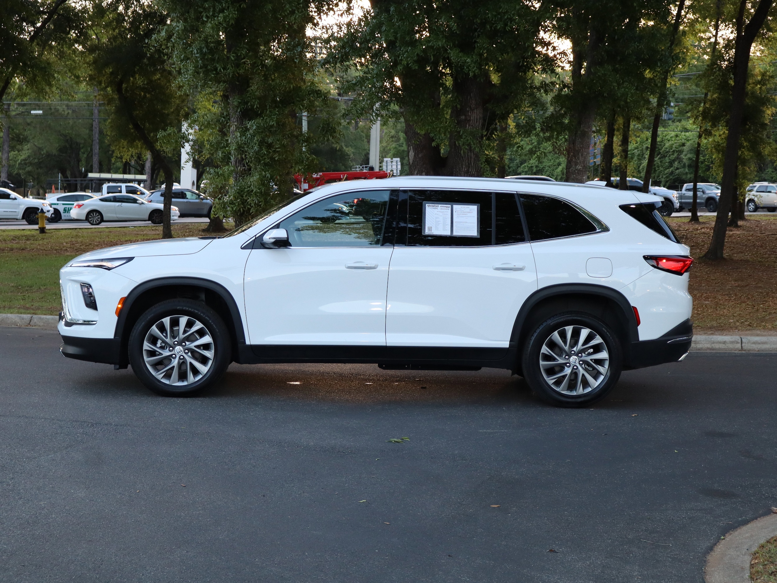 2026 Buick Enclave Preferred photo 4