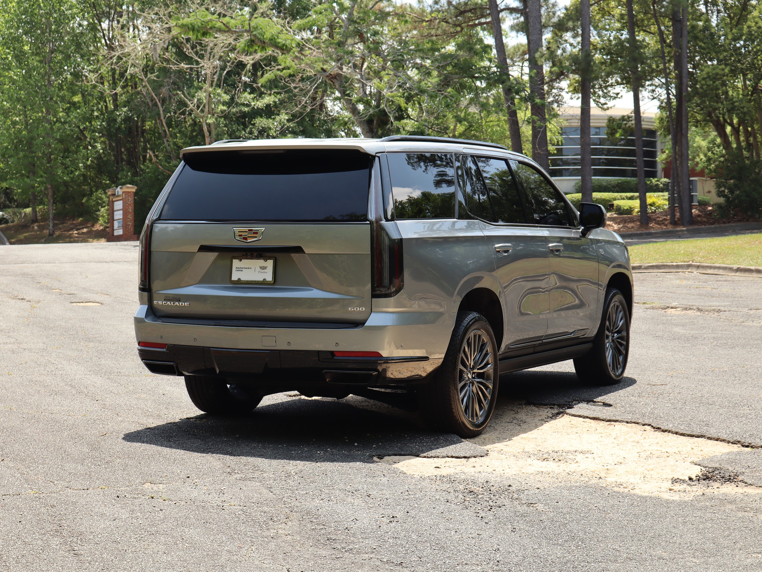 2026 CADILLAC Escalade 4WD Platinum Sport photo 5