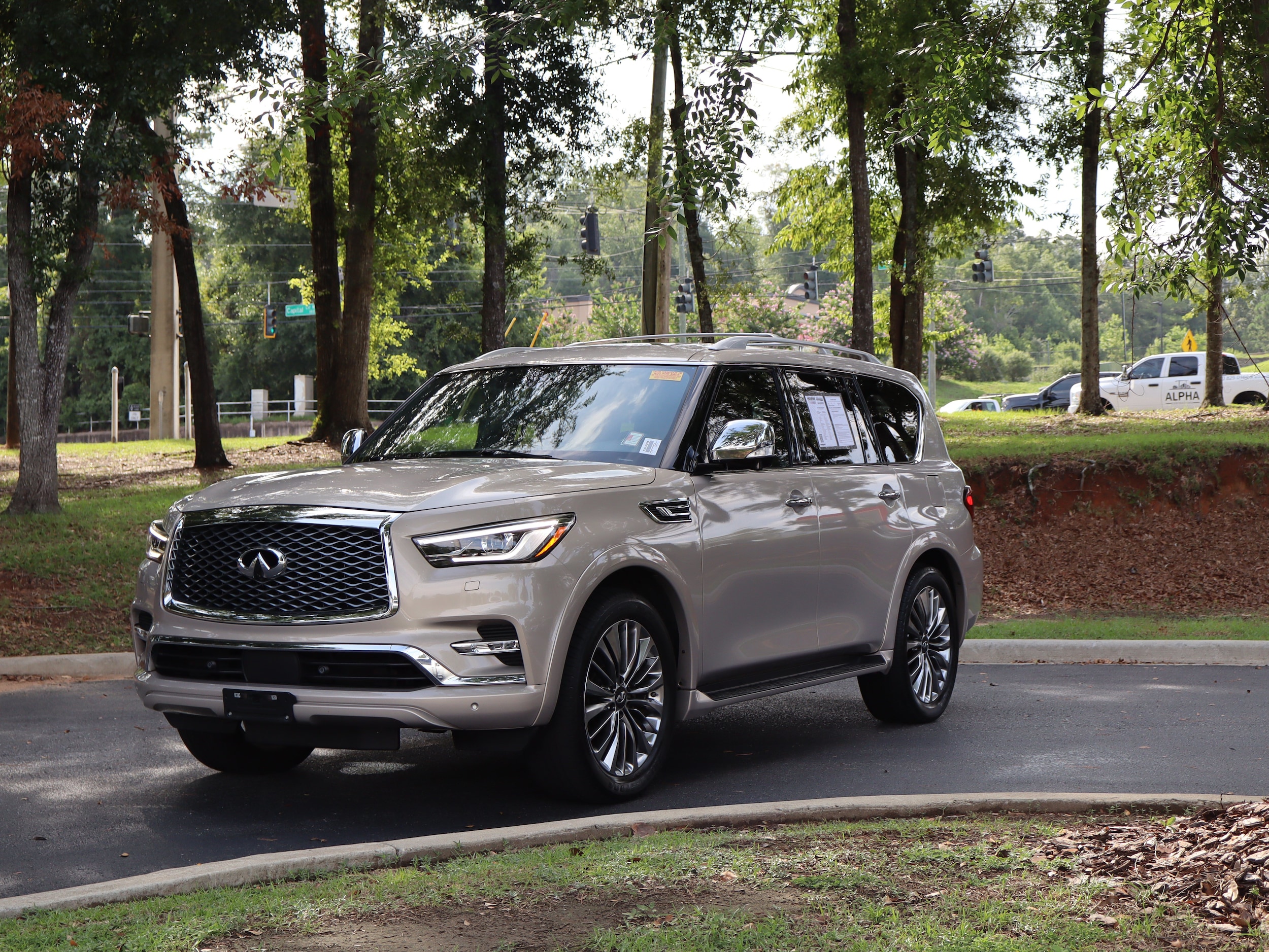 INFINITI QX80 SENSORY