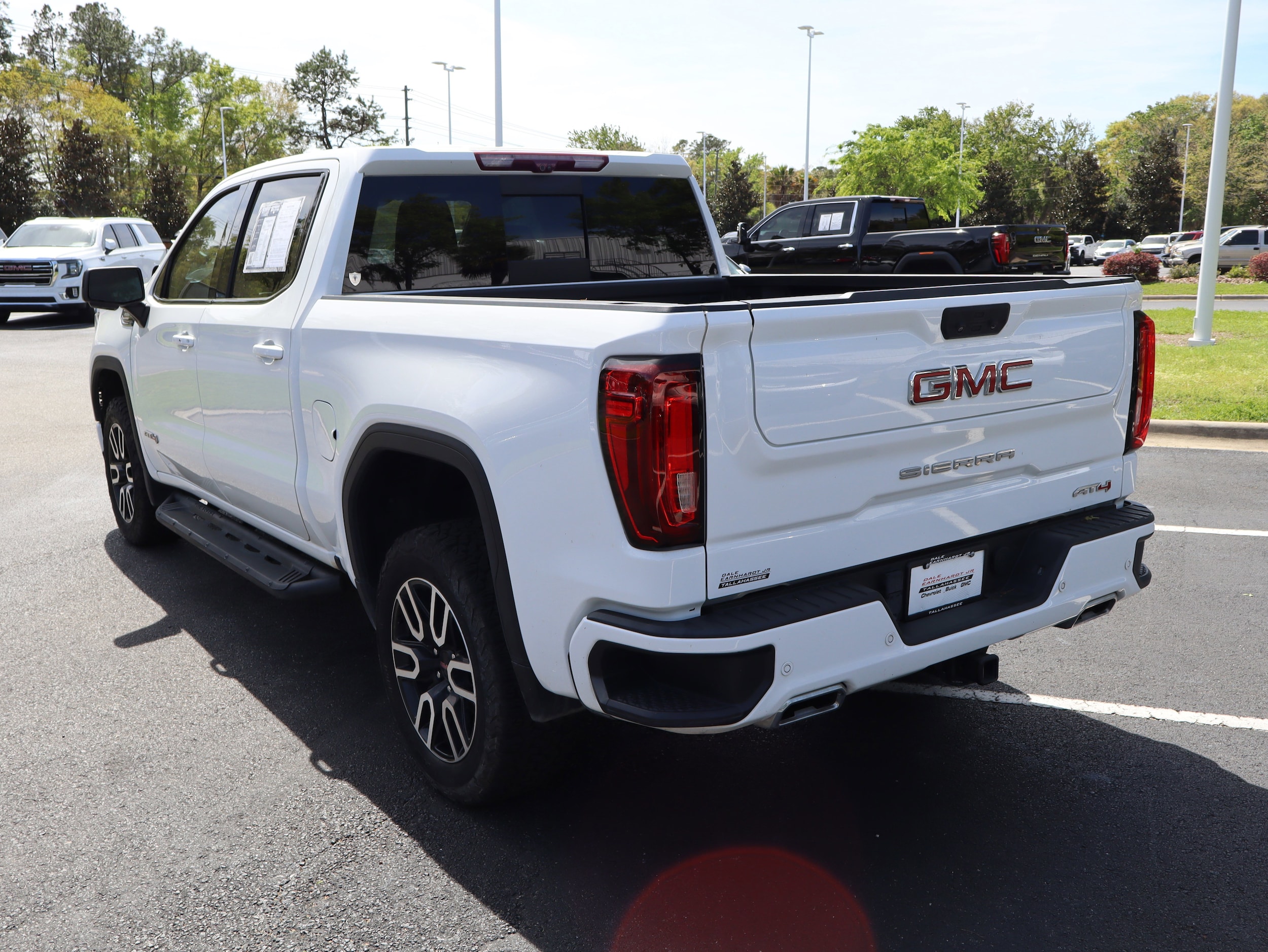 2023 GMC Sierra 1500 AT4 photo 5