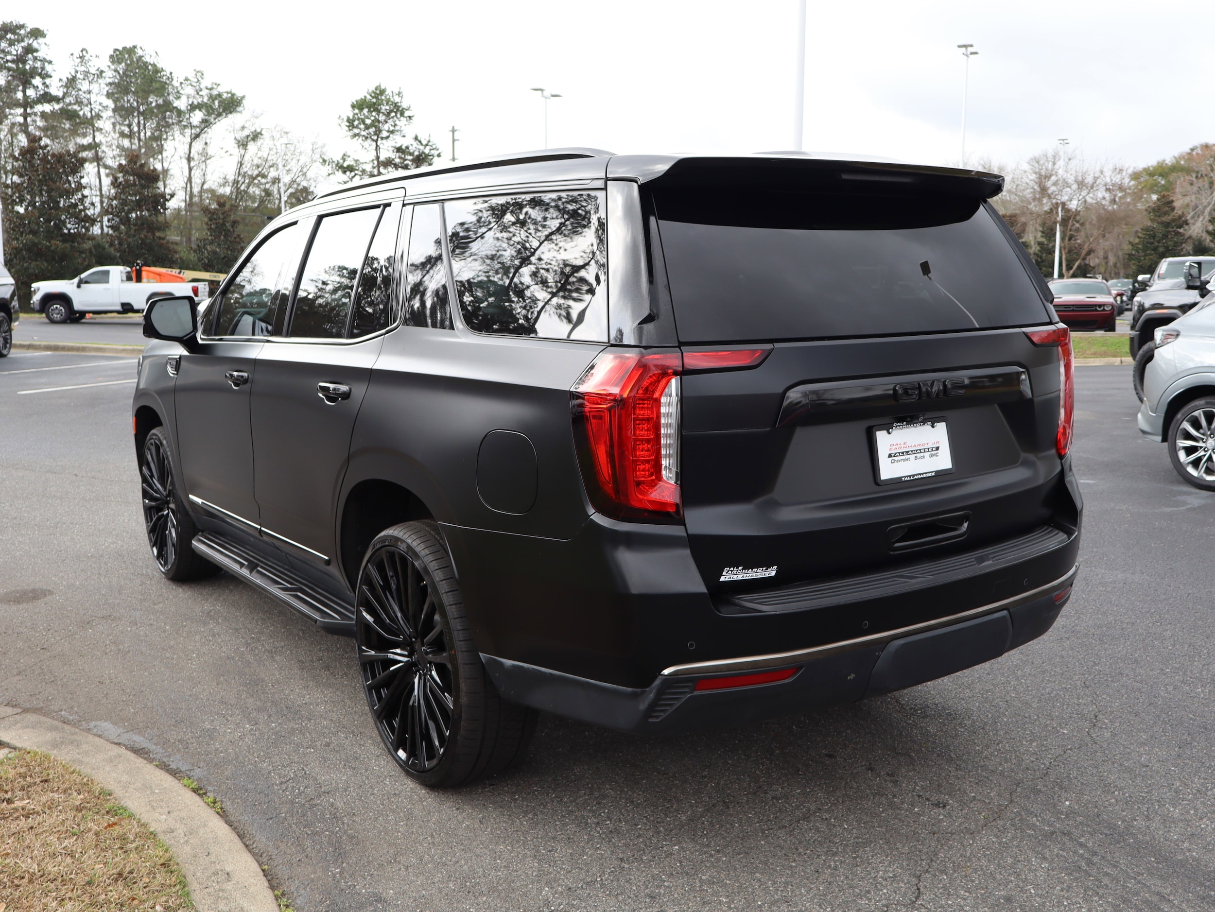 2022 GMC Yukon SLT photo 5