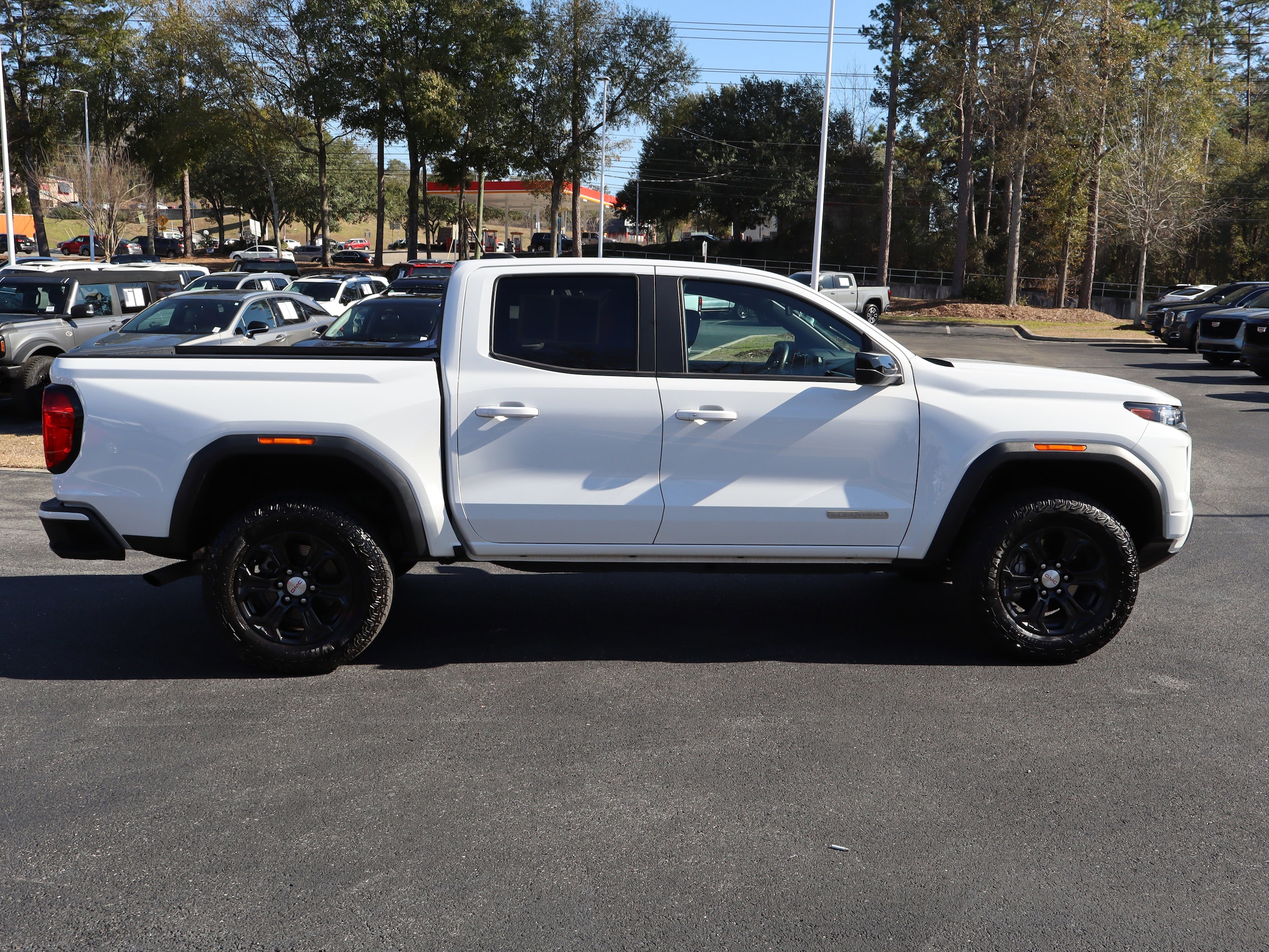 2024 GMC Canyon 2WD Elevation photo 5