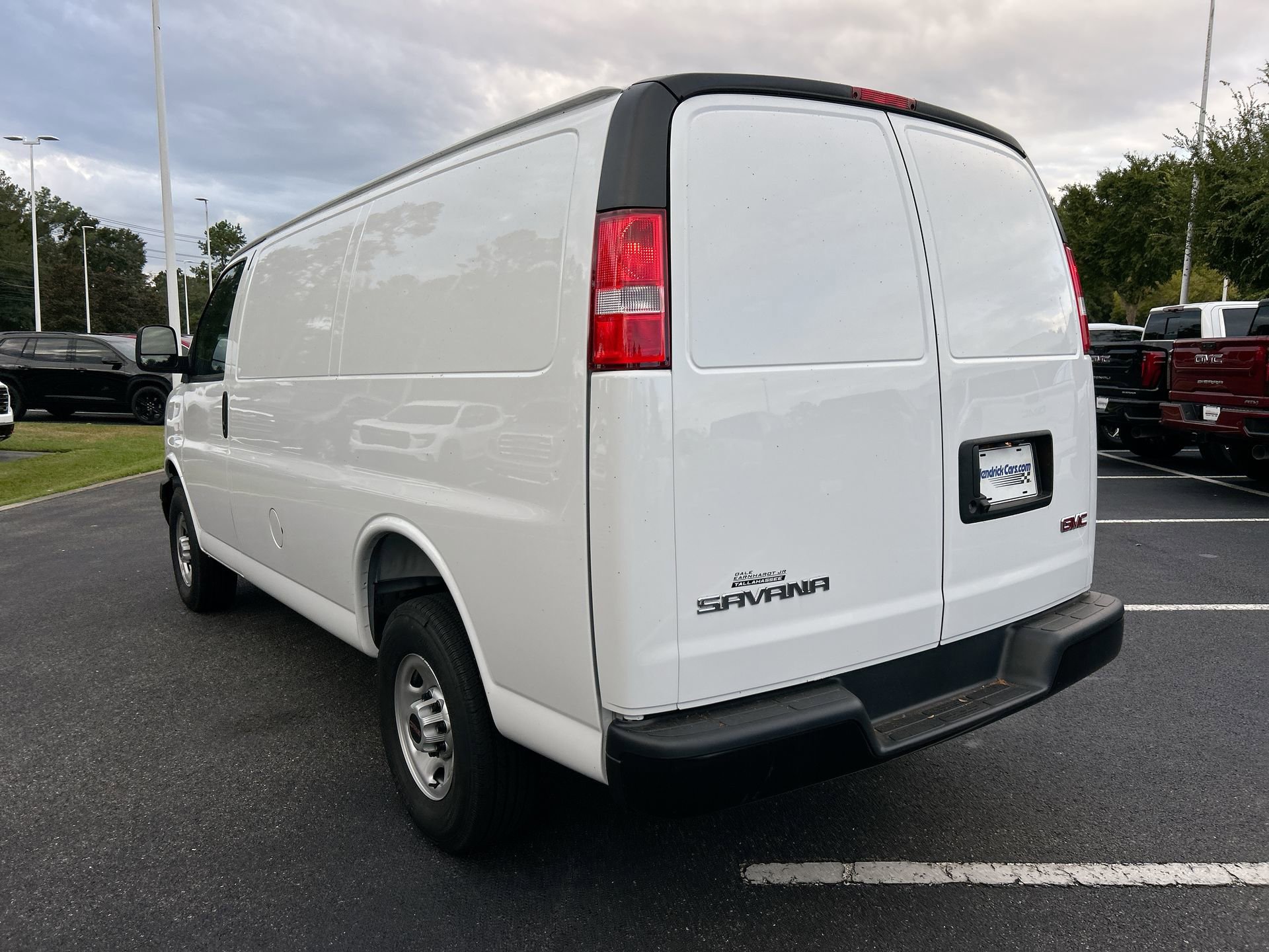GMC Savana Cargo Van 1WT
