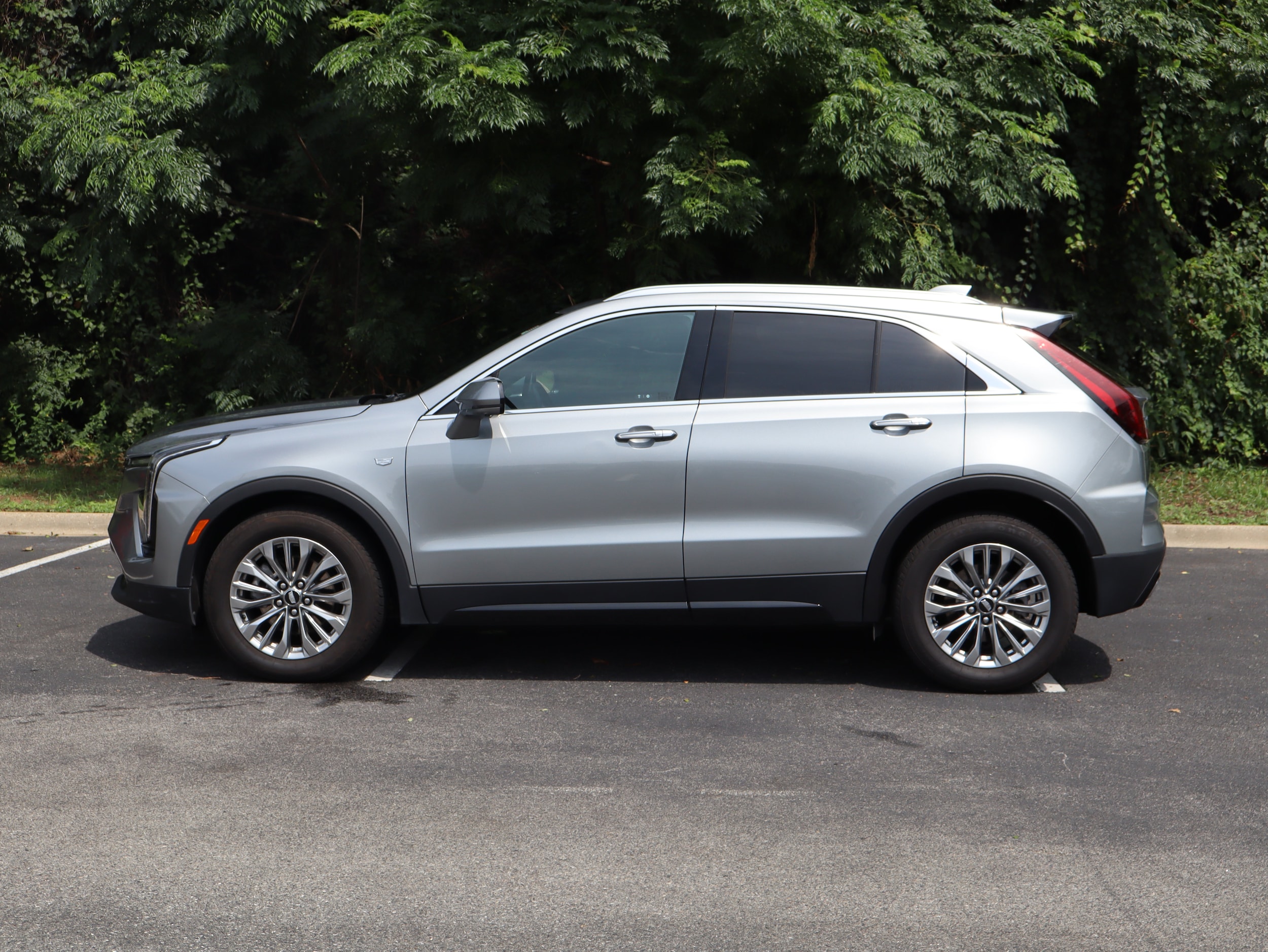 CADILLAC XT4 FWD Premium Luxury
