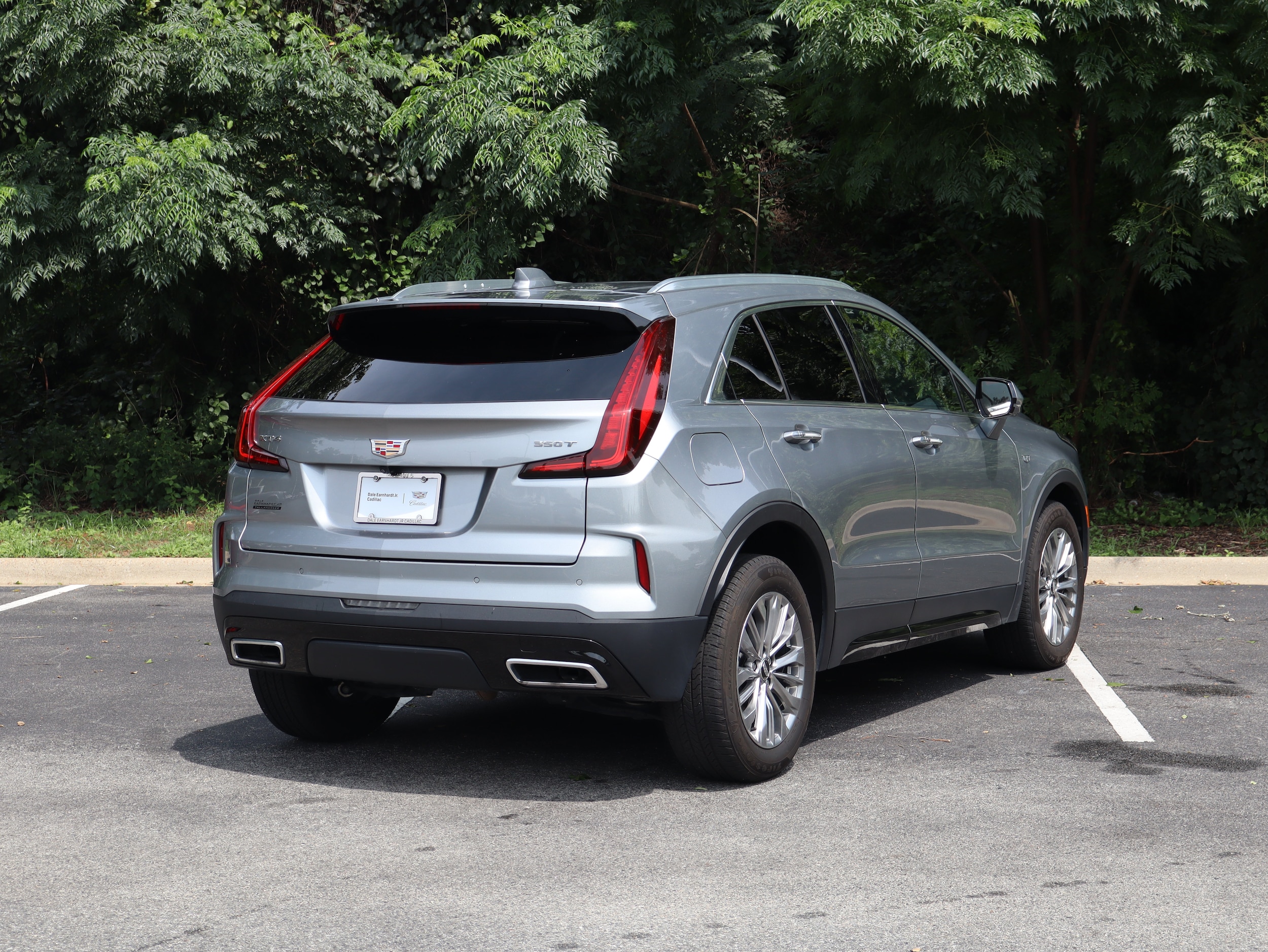 CADILLAC XT4 FWD Premium Luxury