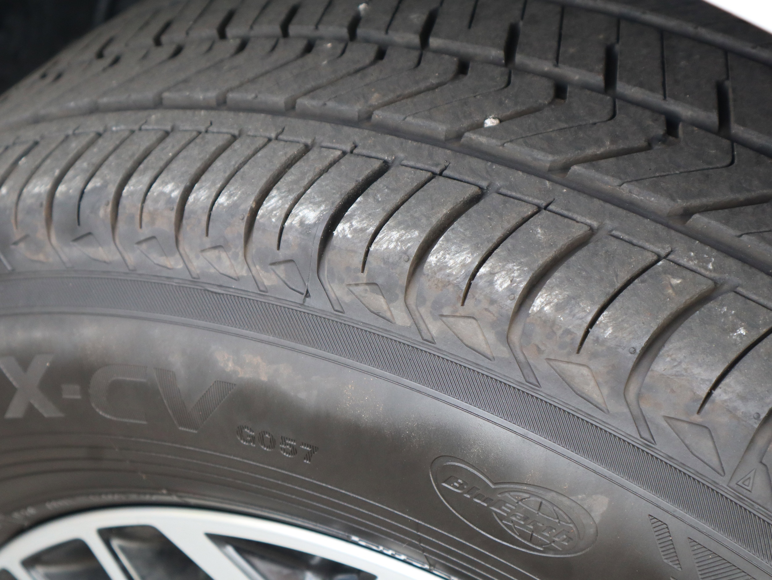 2025 Nissan Armada SL photo 3