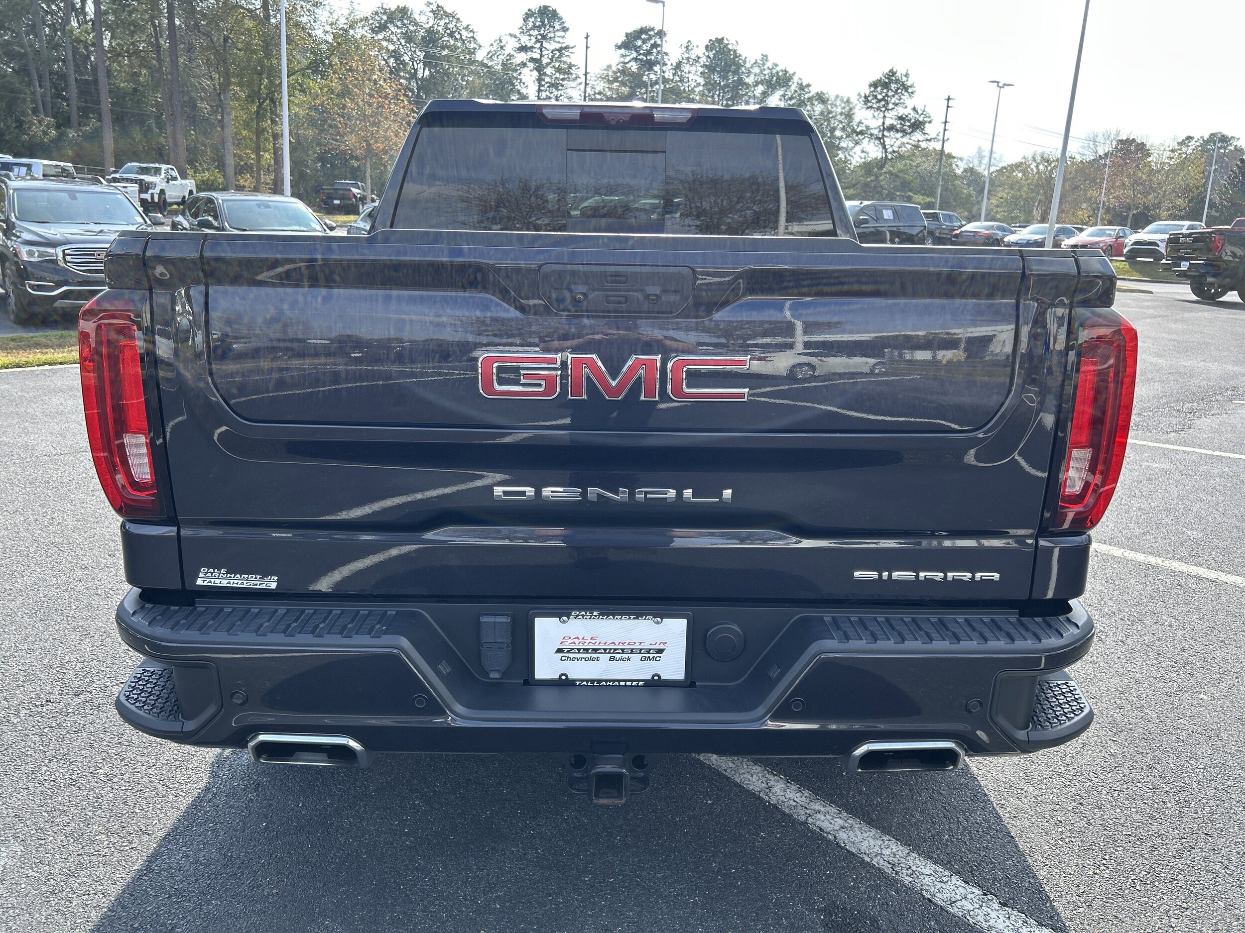 2022 GMC Sierra 1500 Denali photo 6