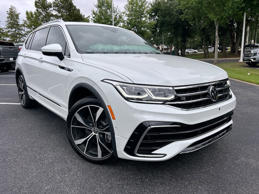 Used 2024 Volkswagen Tiguan SEL R-Line SUV