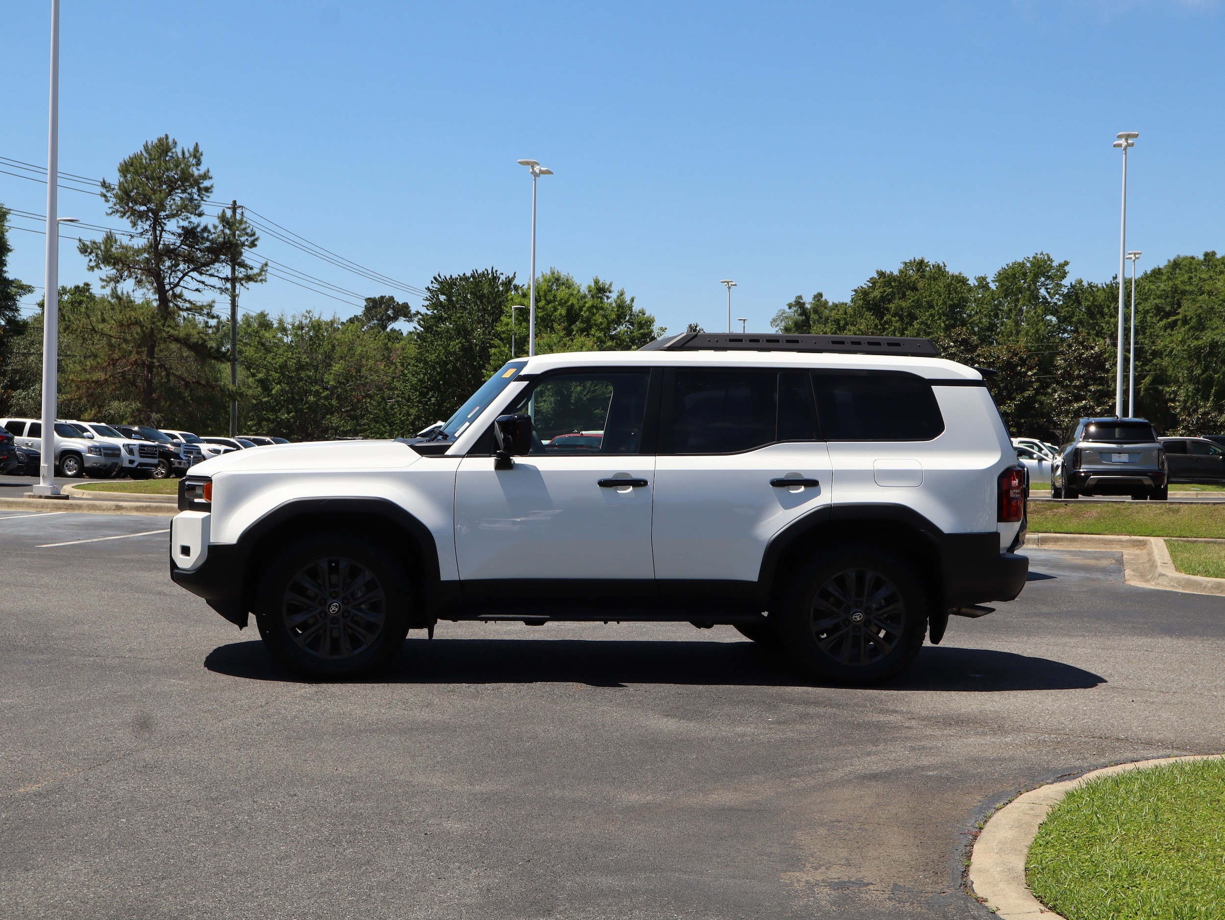 2026 Toyota Land Cruiser photo 5