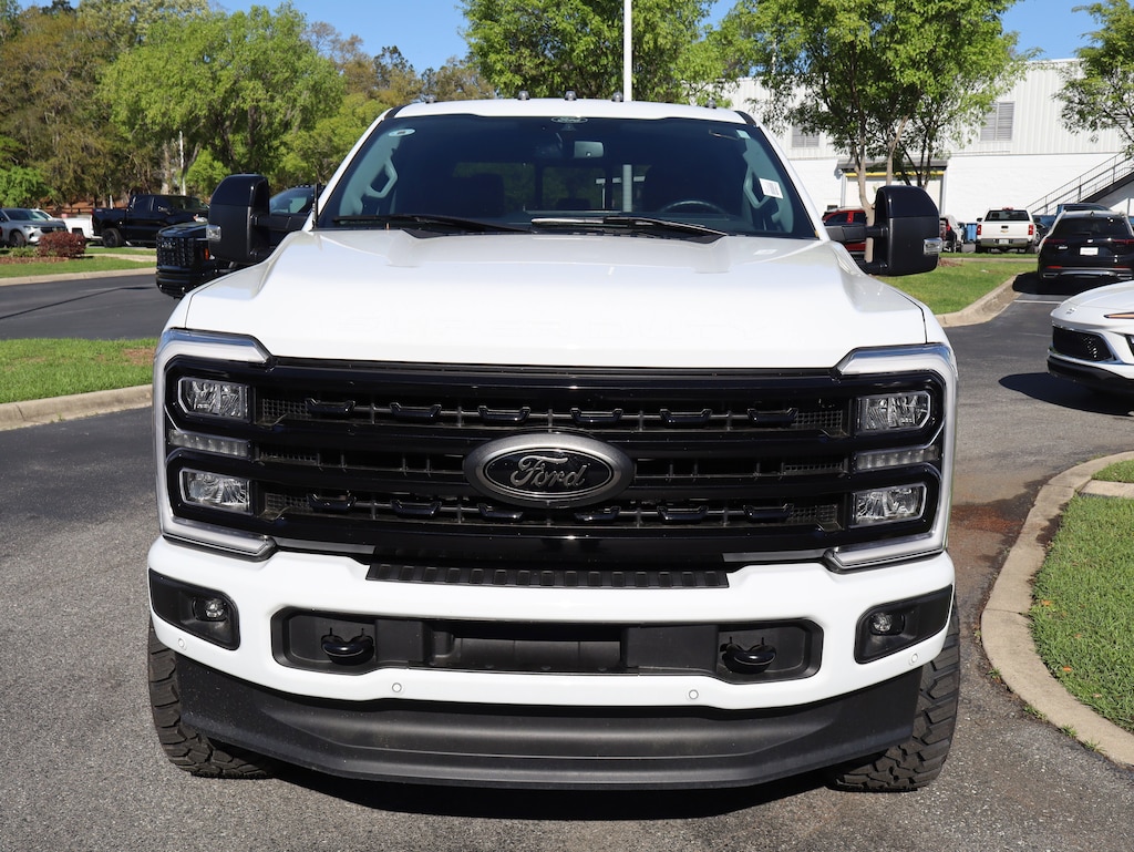 Used 2024 Ford Super Duty F-350 SRW LARIAT Pickup