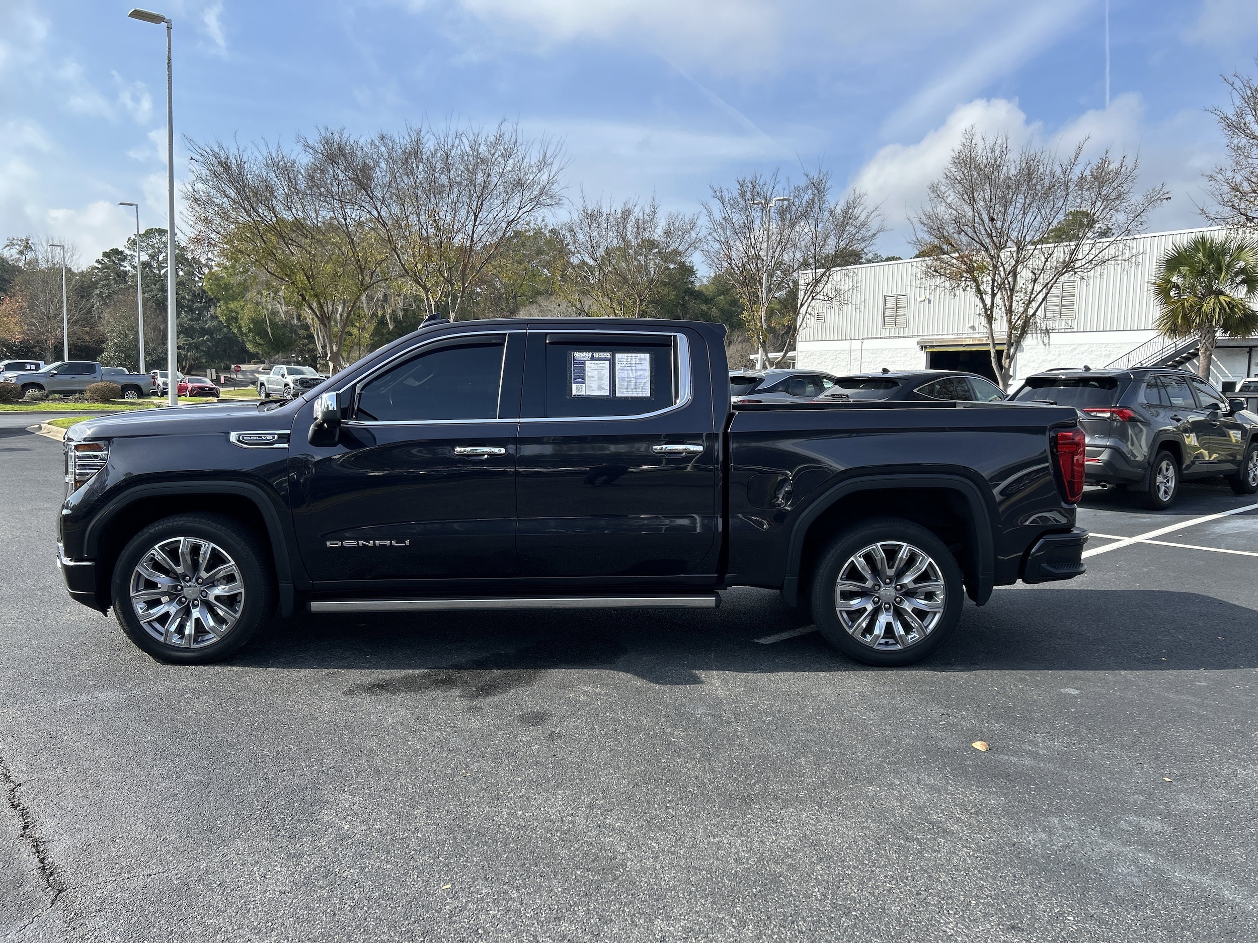 2022 GMC Sierra 1500 Denali photo 4