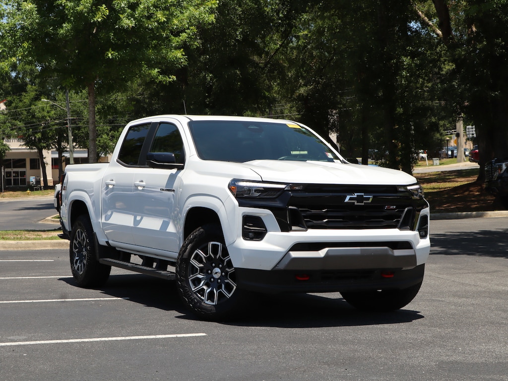 Used 2025 Chevrolet Colorado 4WD Z71 Pickup