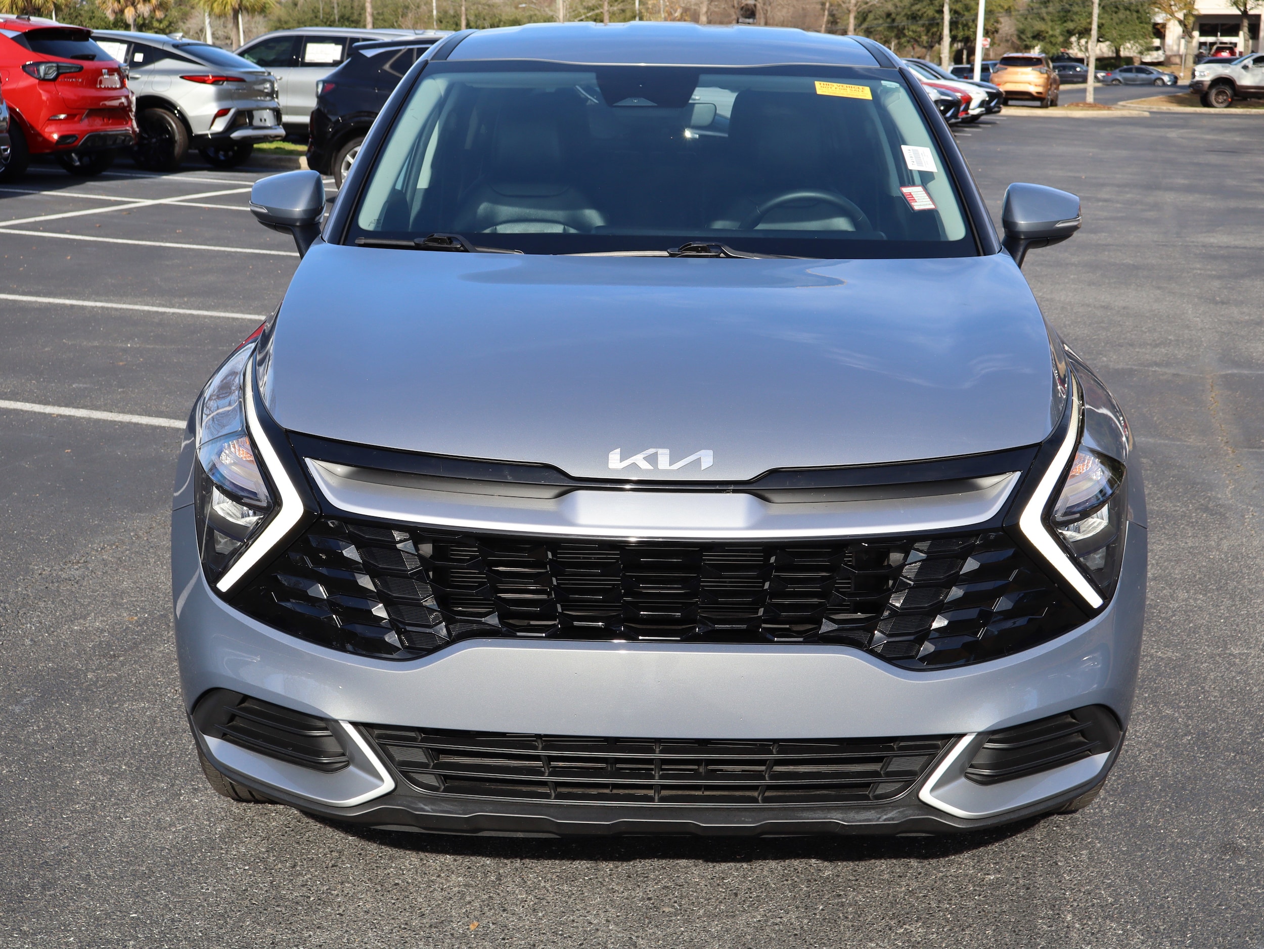 2023 Kia Sportage EX photo 2