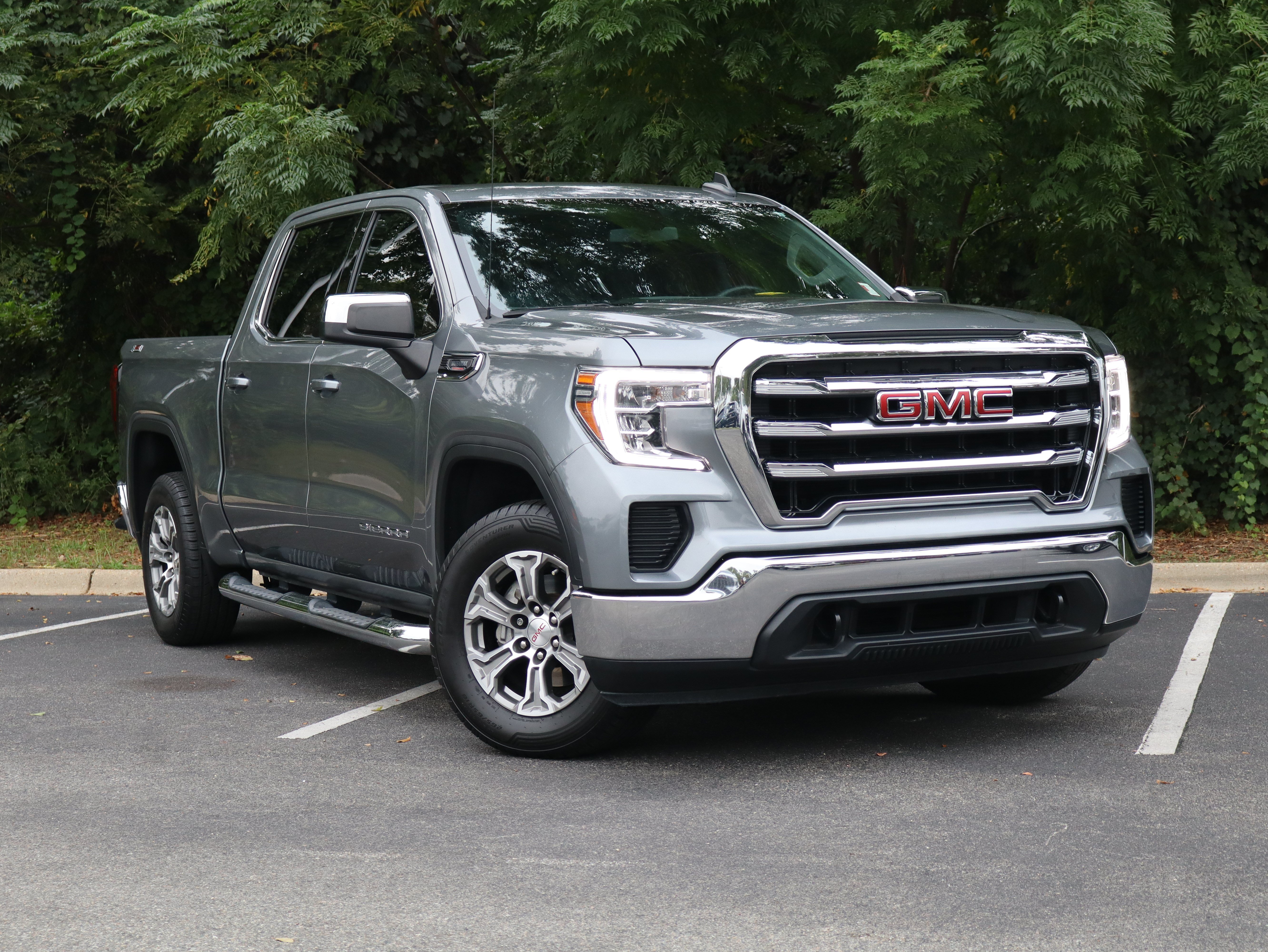 Used 2021 GMC Sierra 1500 SLE Pickup