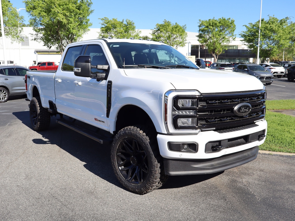 Used 2024 Ford Super Duty F-350 SRW LARIAT Pickup