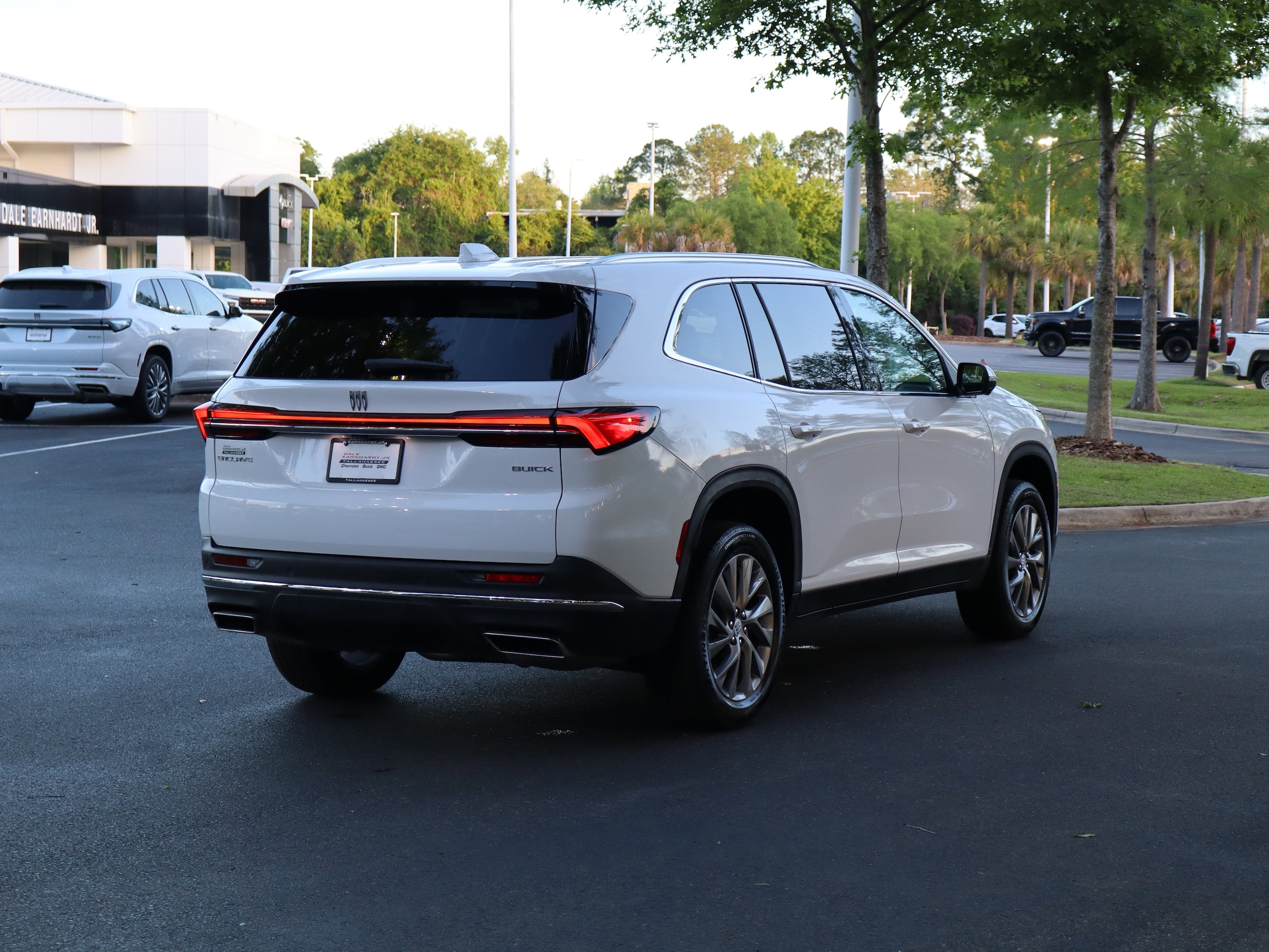 2026 Buick Enclave Preferred photo 3