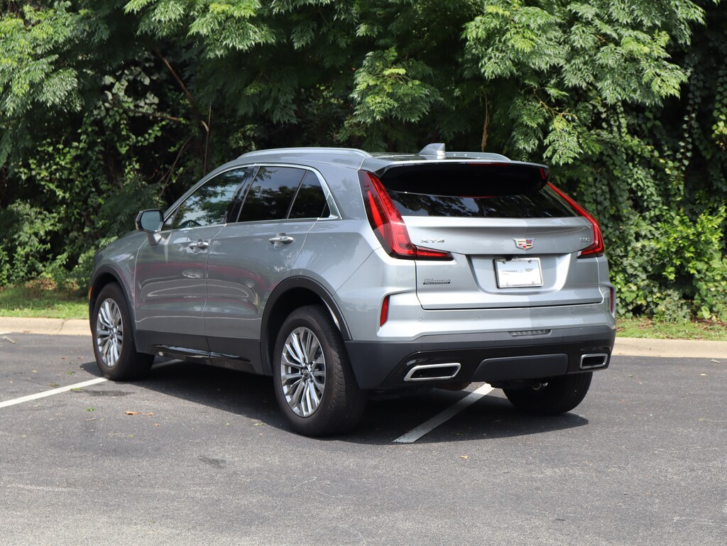 Used 2025 CADILLAC XT4 FWD Premium Luxury SUV