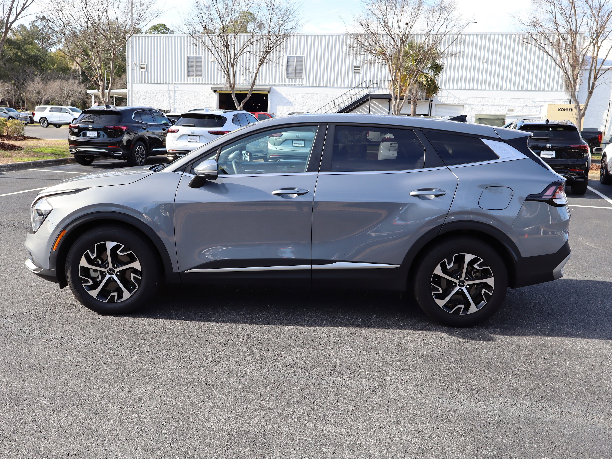 2023 Kia Sportage EX photo 5