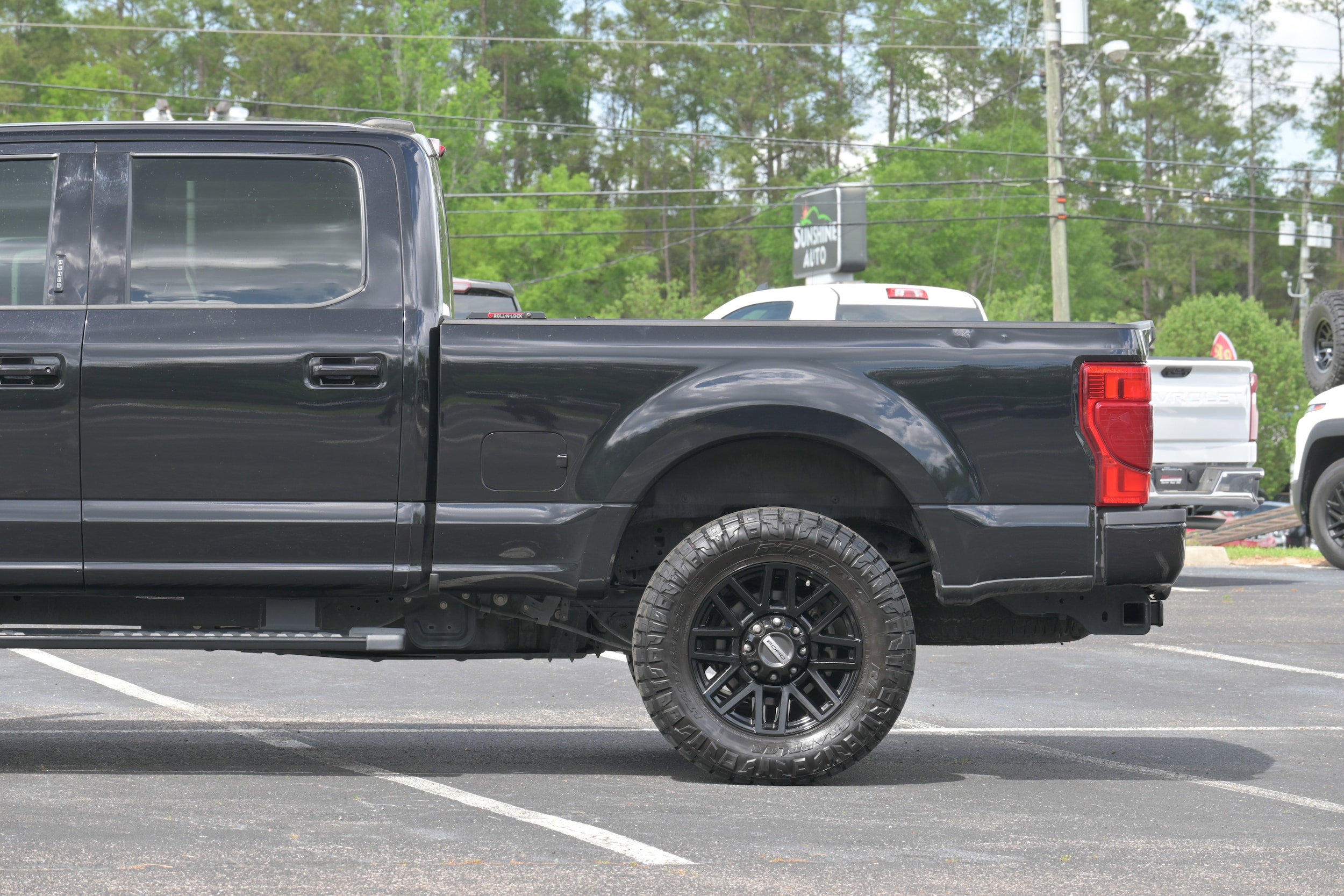 2021 Ford Super Duty F-250 SRW LARIAT photo 4