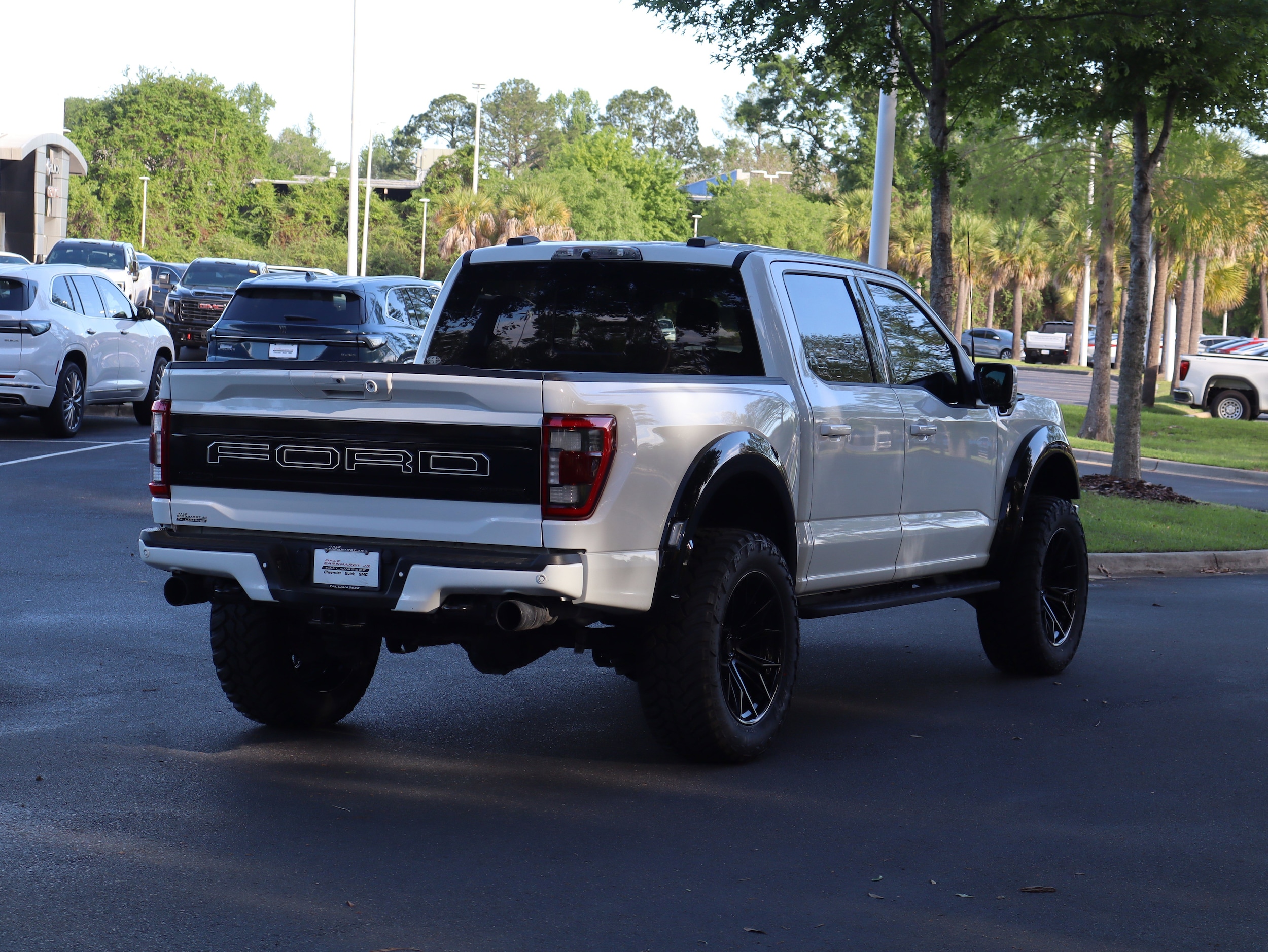 2022 Ford F-150 Raptor photo 3