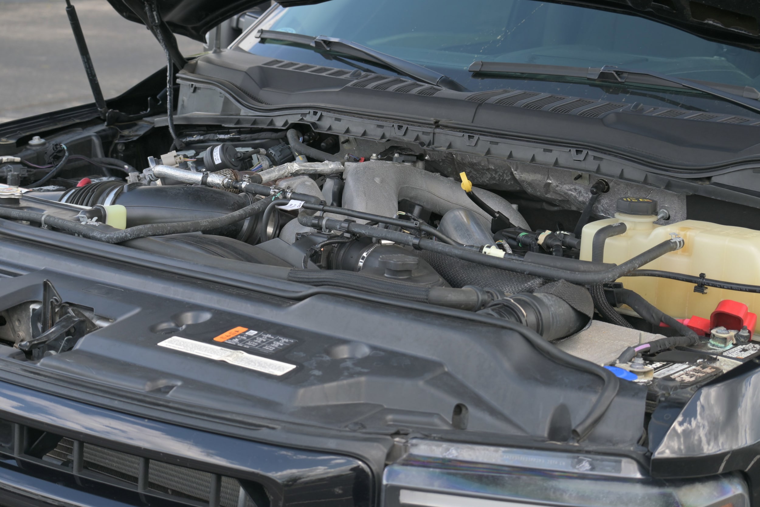 2021 Ford Super Duty F-250 SRW LARIAT photo 6