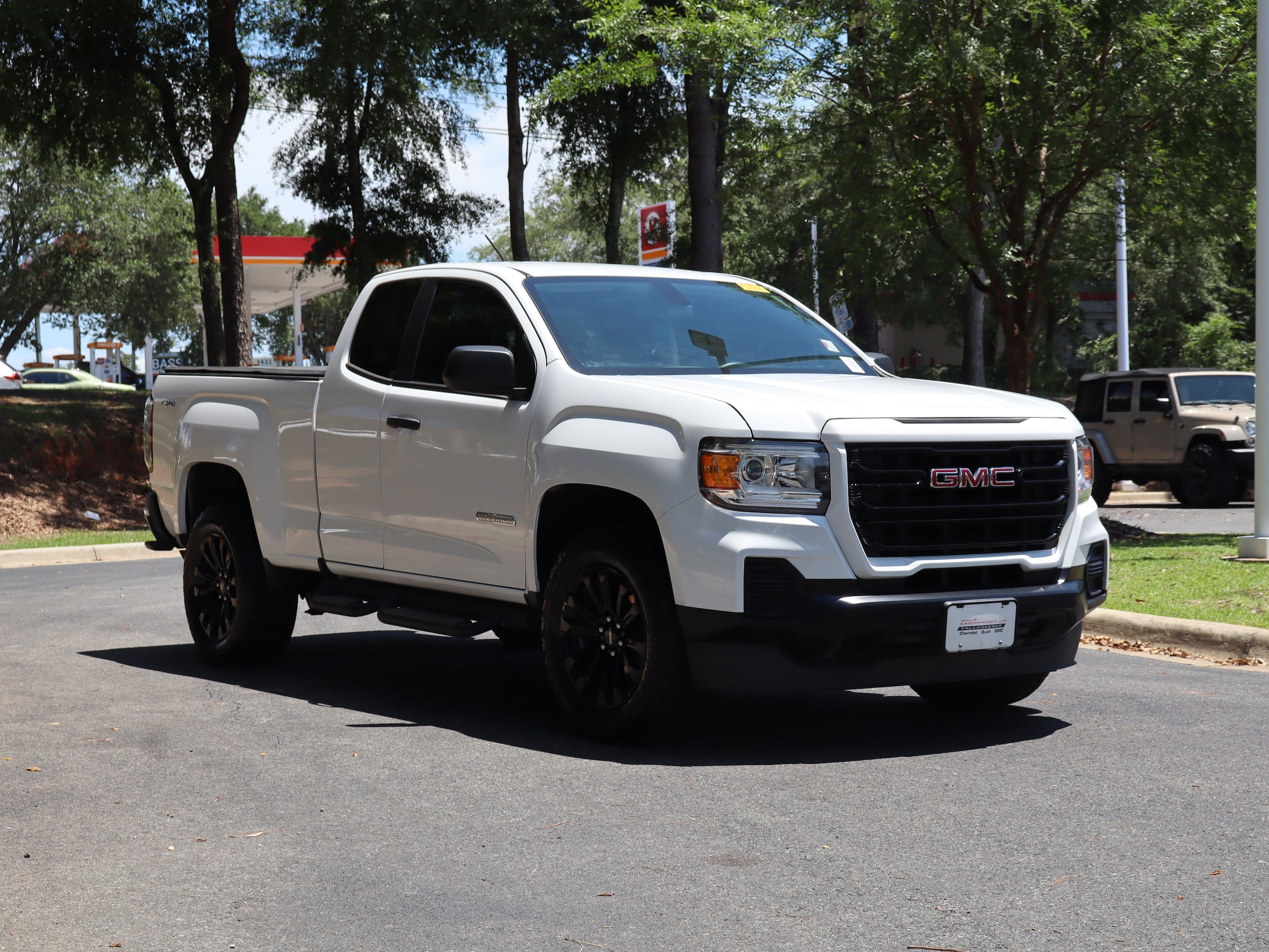 GMC Canyon 4WD Elevation Standard
