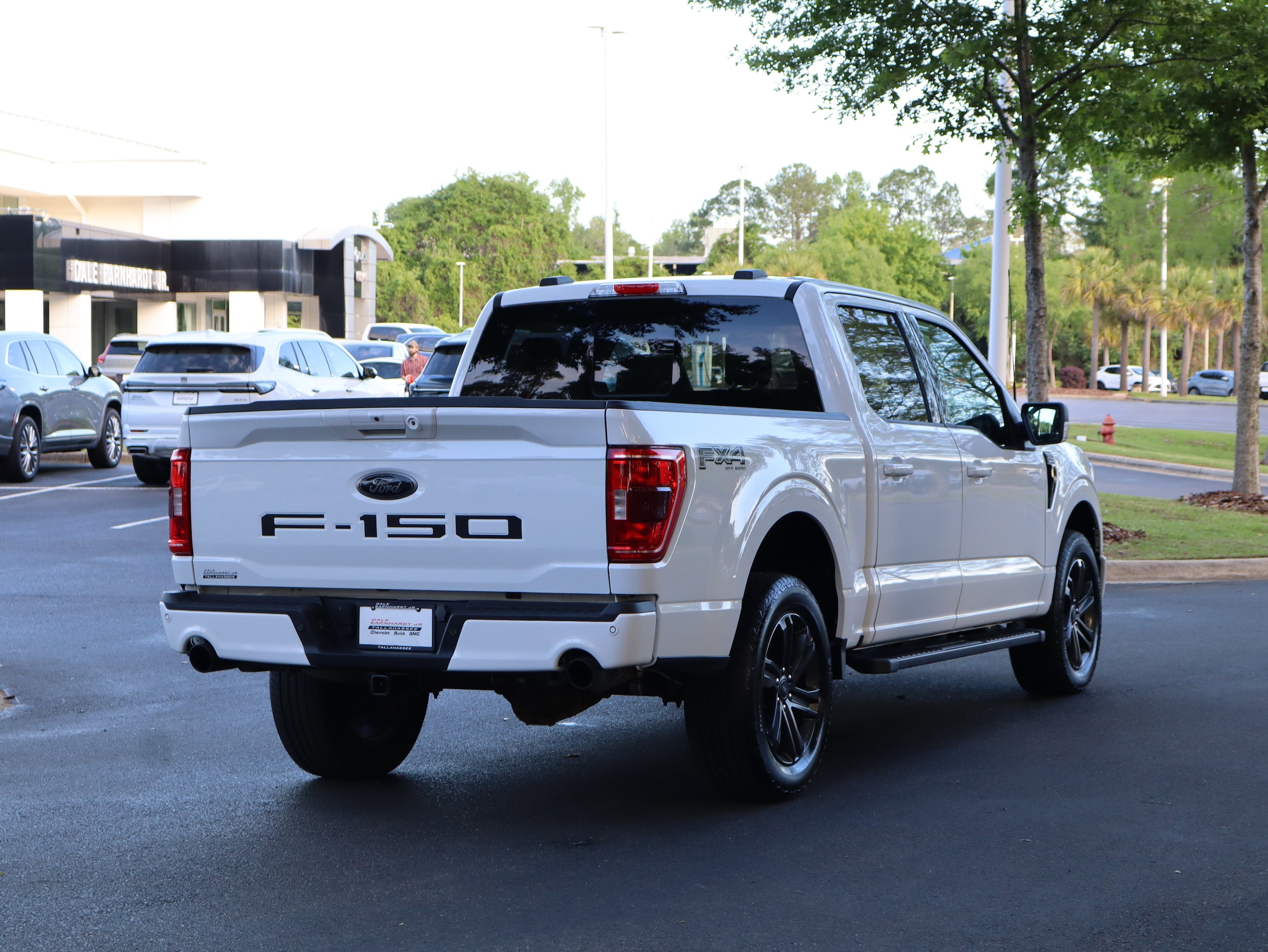 2023 Ford F-150 XLT photo 3