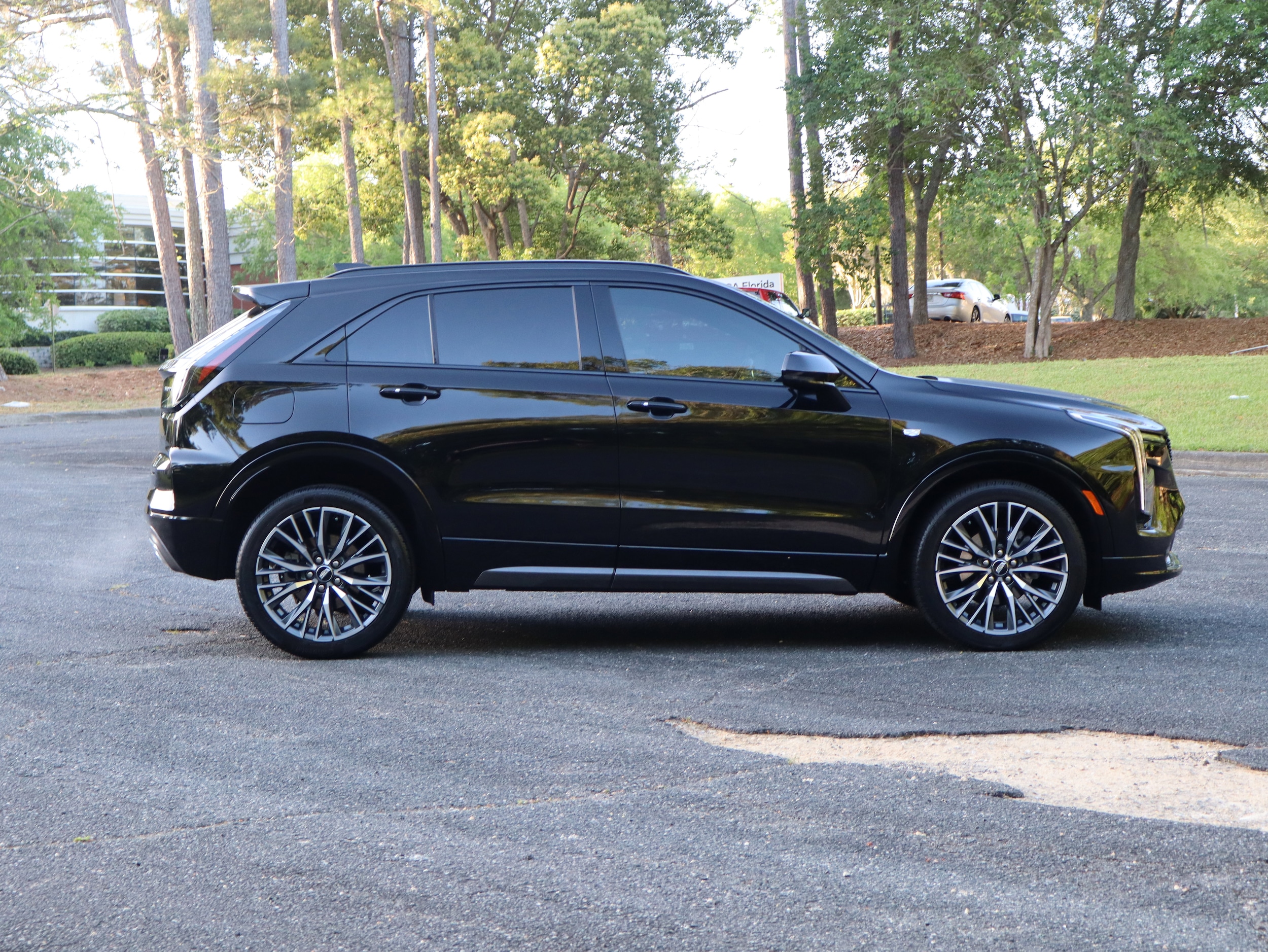 2024 CADILLAC XT4 FWD Sport photo 6