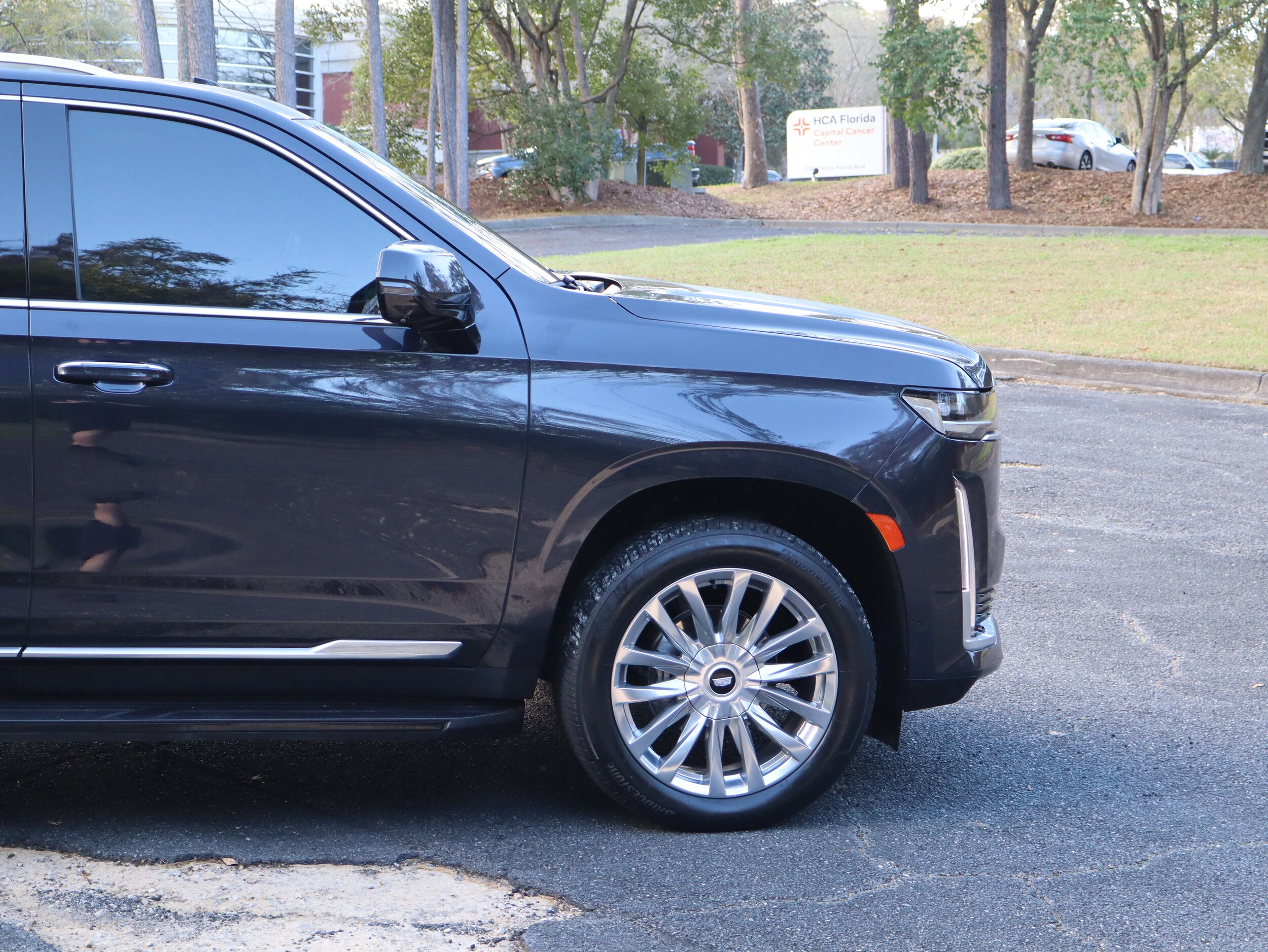 2023 CADILLAC Escalade 4WD Premium Luxury photo 3